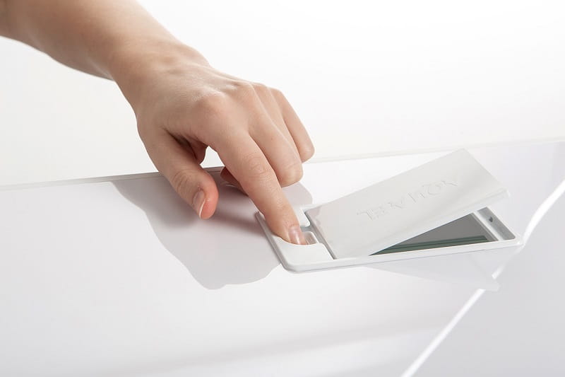 123415 Opti Set 125 white 10 feeding_flap.jpg